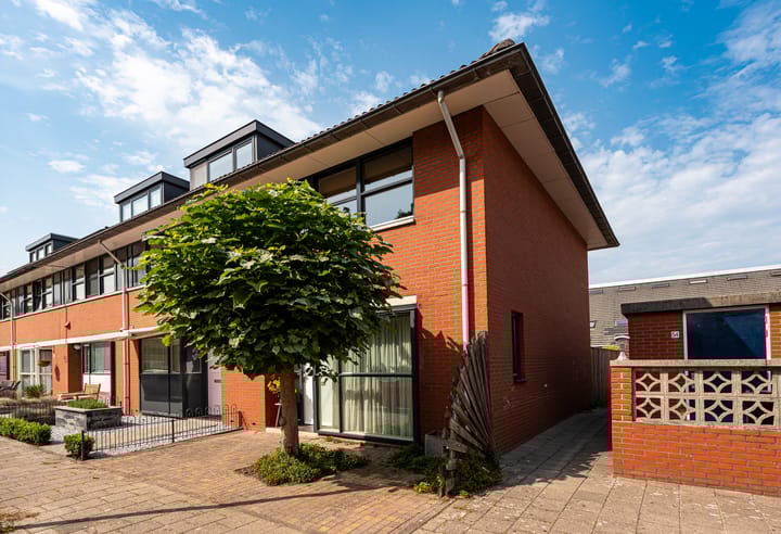 Herman de Manhove 56 in Nieuwegein foto