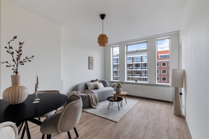 Herman Robbersstraat 72E in Rotterdam foto