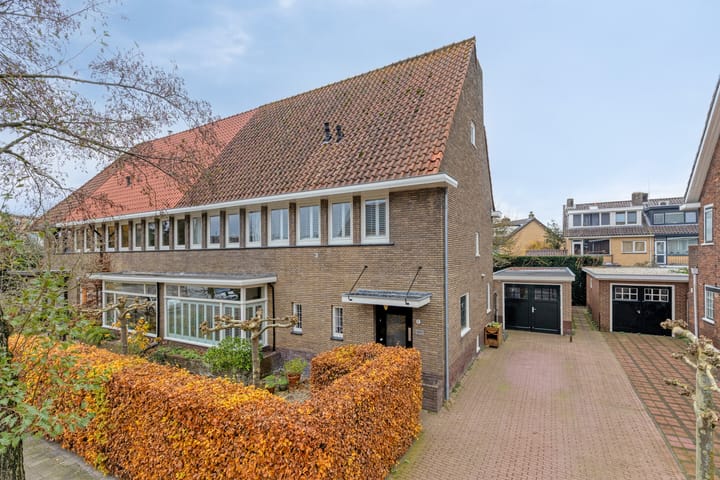 Hermelijnlaan 1A in Hilversum