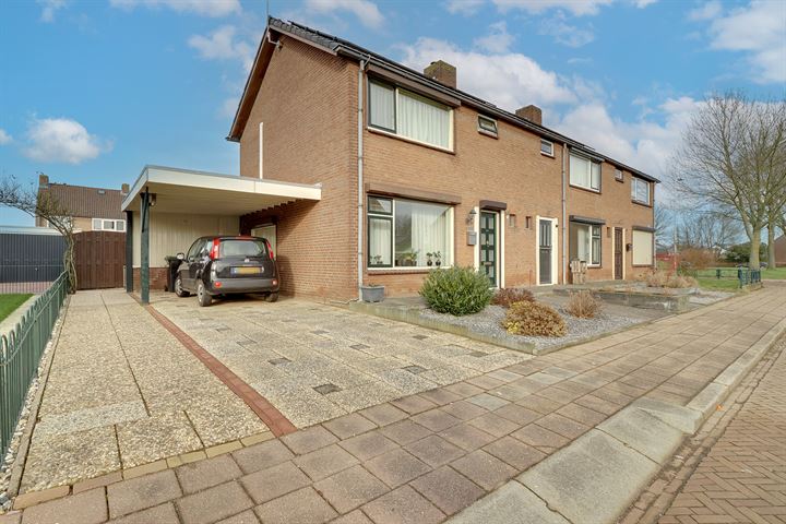 Hertog Arnoudstraat 20 in Lobith foto