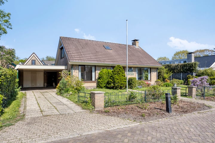 Hesselinghstraat 3 in Oldeholtpade foto