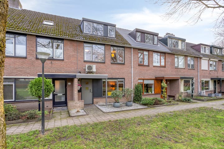 Het Karnhuis 79 in Apeldoorn foto