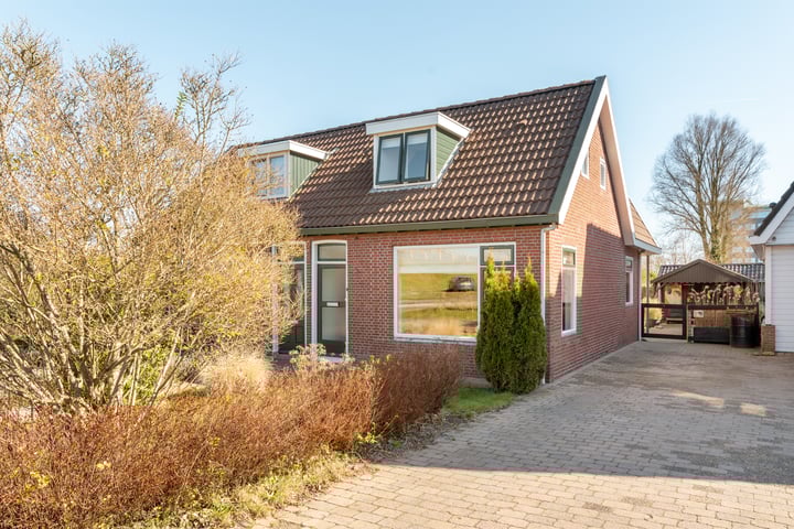 het Meer 22 in Heerenveen foto