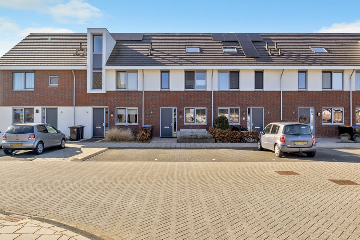 Het Melkmeisje 12 in Dronten foto