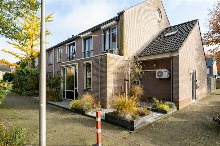 Het Oosterveld 13 in Enschede foto