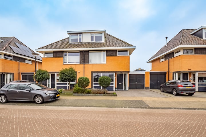 Het Roer 13 in Bunschoten-Spakenburg foto