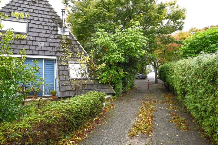 Het Spijk 20 in Huizen foto