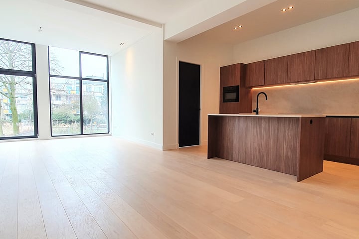 Hilledijk 77A in Rotterdam foto