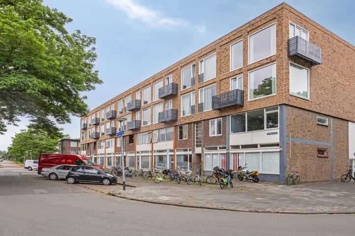 Hippocrateslaan 42a in Groningen foto