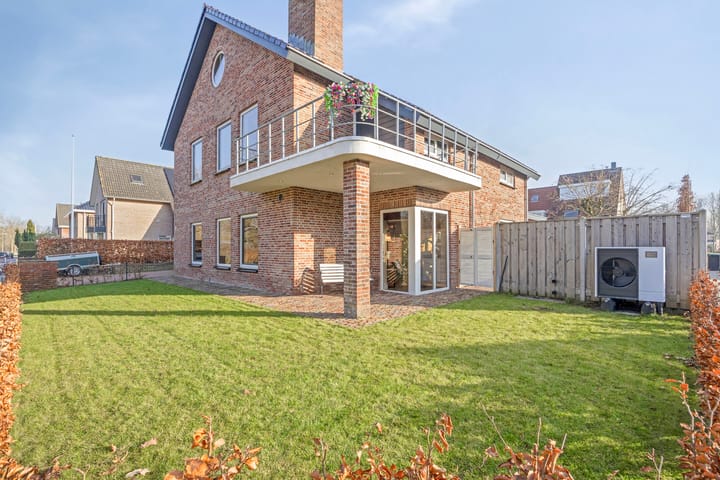 Hoefijzer 1 in Ens foto