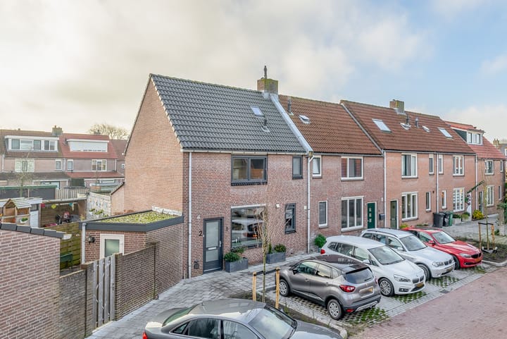 Hoekerkade 2 in Zoetermeer foto