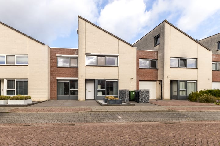 Hoenderhei 28 in Best foto