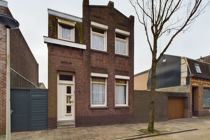 Hofstraat 42 in Roosendaal foto