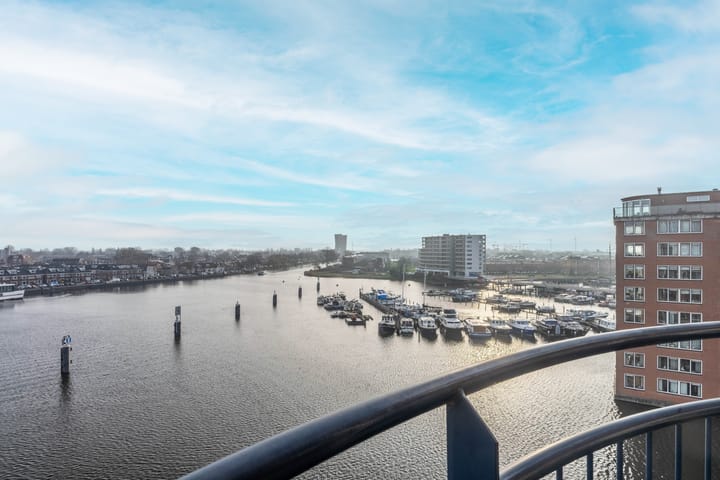 Hoge Horn 45 in Zaandam foto