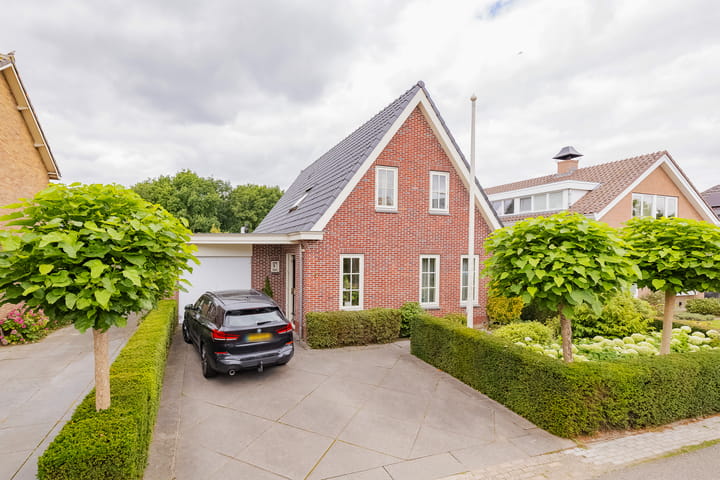 Hogeweg 7 in Limmen foto