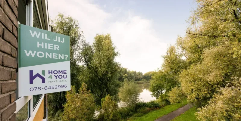 Kantoor foto van Home 4 You Makelaars