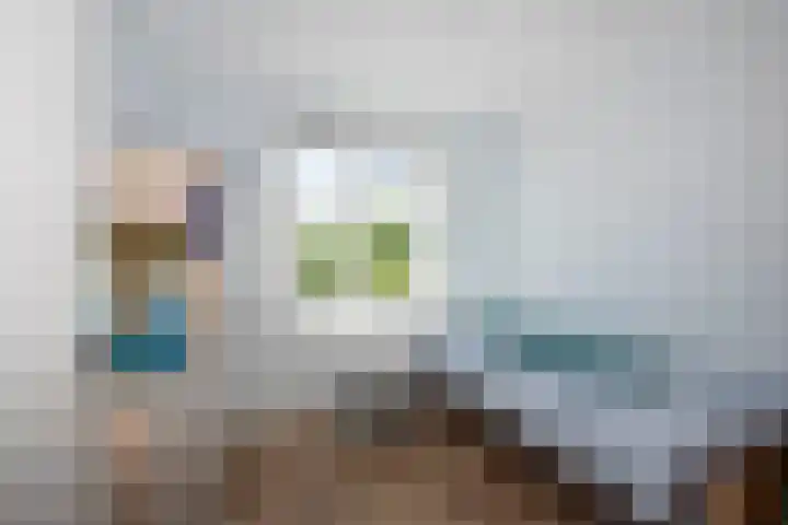 Honingbes 2 Borne thumbnail 22