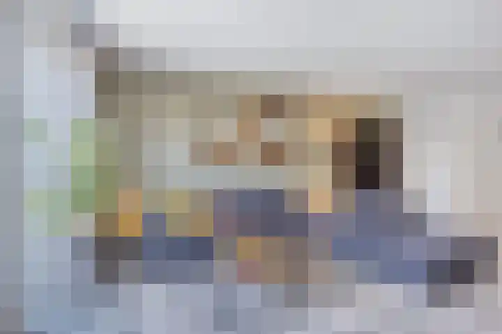 Honingbes 42 Borne thumbnail 10