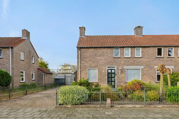 Hoofdstraat 106 in Liessel foto