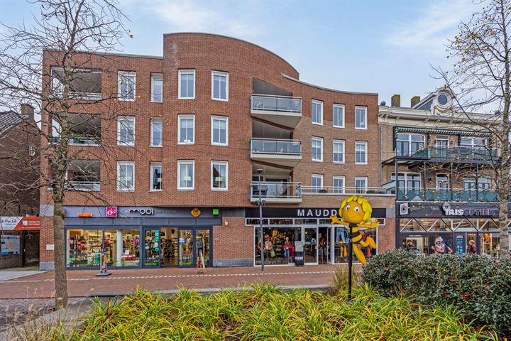 Hoofdstraat 116-12 in Hoogeveen foto