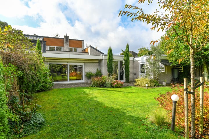 Hoofdstraat 118 in De Steeg foto