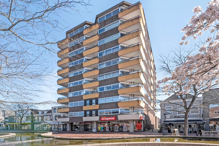 Hoofdstraat 159-72 in Hoogeveen