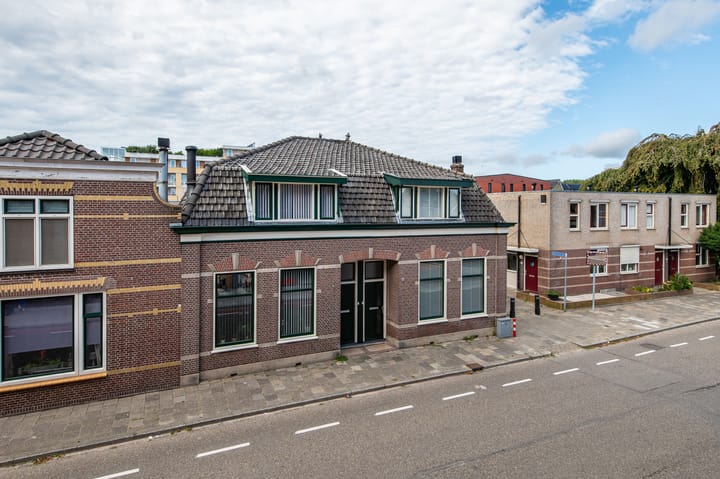 Hoofdstraat 293 in Sassenheim foto