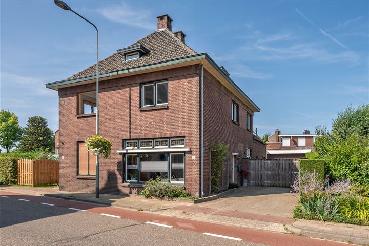 Hoofdstraat 30 in Meerlo foto