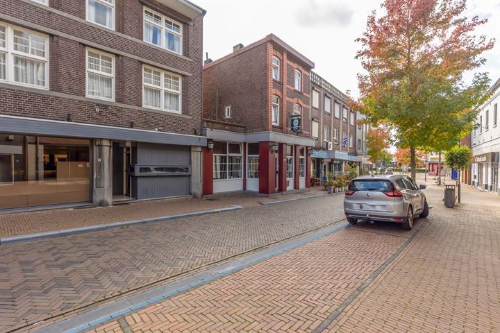 Hoofdstraat 35 in Hoensbroek foto