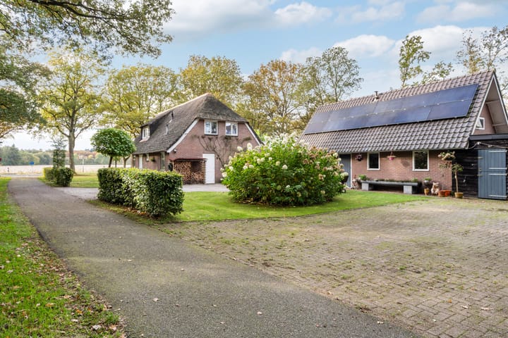 Hoofdstraat 5 in Schoonloo foto