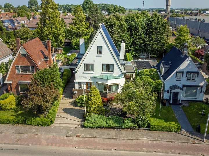 Hoofdstraat 64 in Sassenheim foto