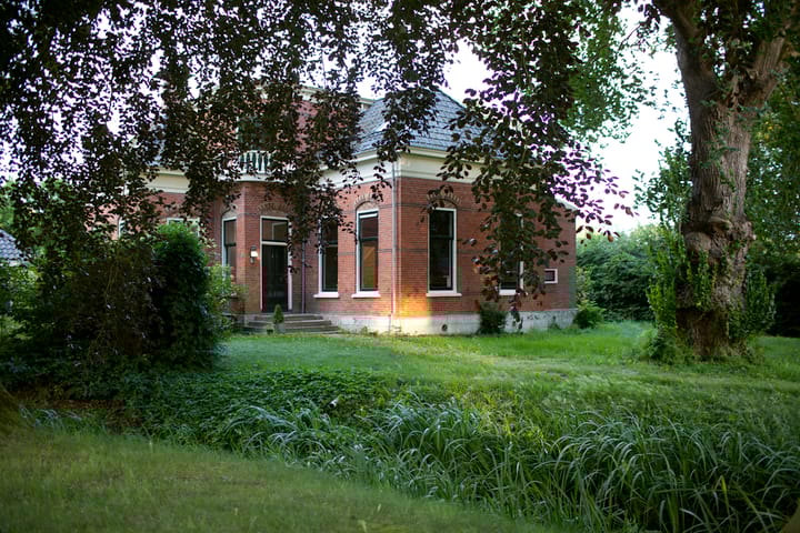 Hoofdstraat 8 in Meedhuizen foto