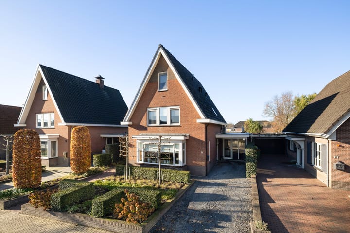 Hoofdweg 115 in Ederveen foto