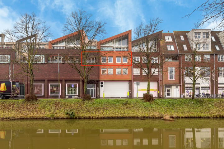 Hoofdweg 1189 in Nieuw-Vennep