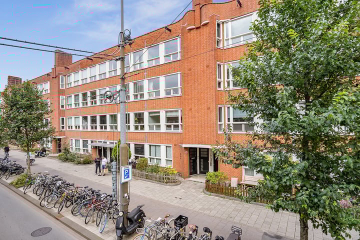 Hoofdweg 148-H in Amsterdam foto