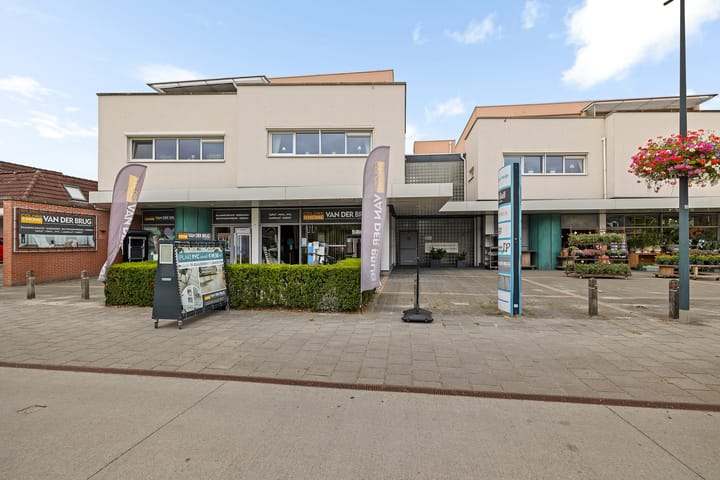 Hoofdweg 204a in Paterswolde foto