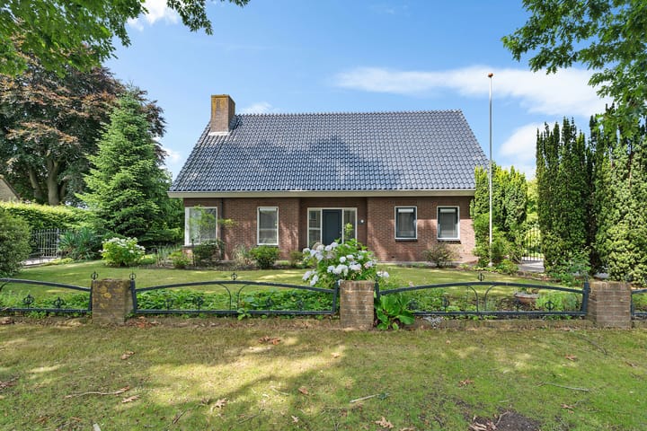 Hoofdweg 26C in Coevorden foto