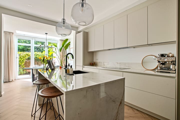 Hoofdweg 355-H in Amsterdam foto