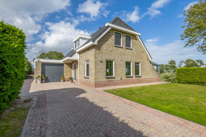 Hoofdweg 75 in Nieuw Beerta foto