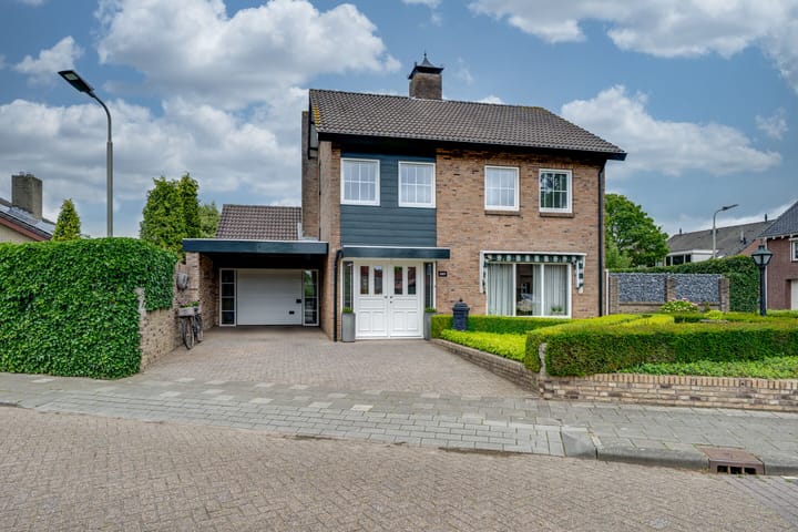 Hoogakker 6 in Sprundel foto