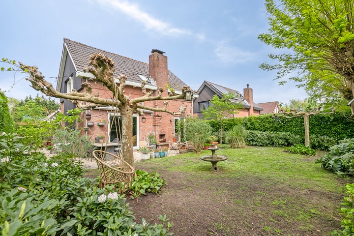 Hoogerwerfsweg "De elf Boompjes" 58 in Bruinisse foto