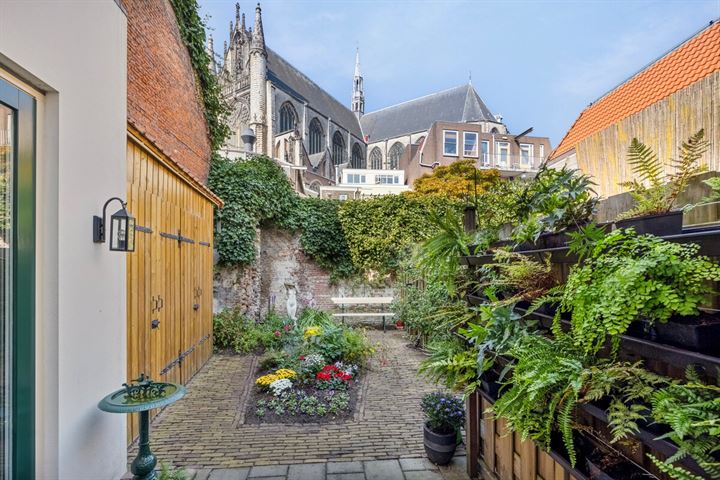 Hooigracht 18B in Leiden foto