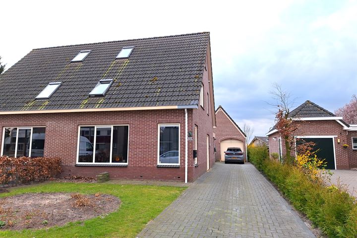 Horstra's wijk 37a in De Krim foto