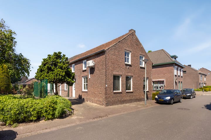 Houterend 74 in Stein foto