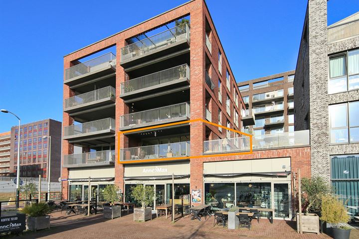 Houthavenweg 213 in Amsterdam foto