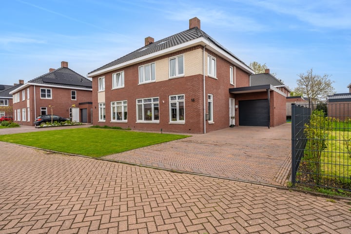 Houtstek 16 in Oude Pekela foto