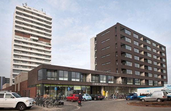 Houtweg 223 in Emmen foto