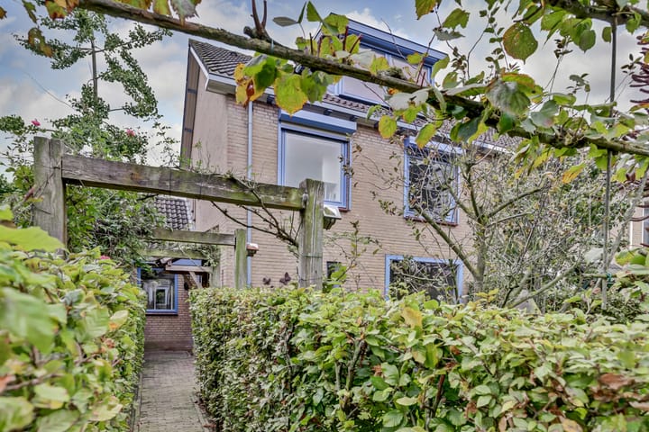 Hugo de Grootweg 21 in Sleeuwijk foto