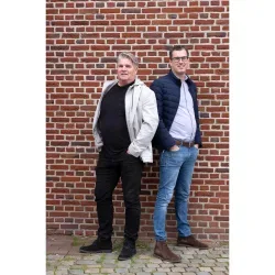 Logotipo Hugtenburg & de Vries Makelaars en Taxateurs