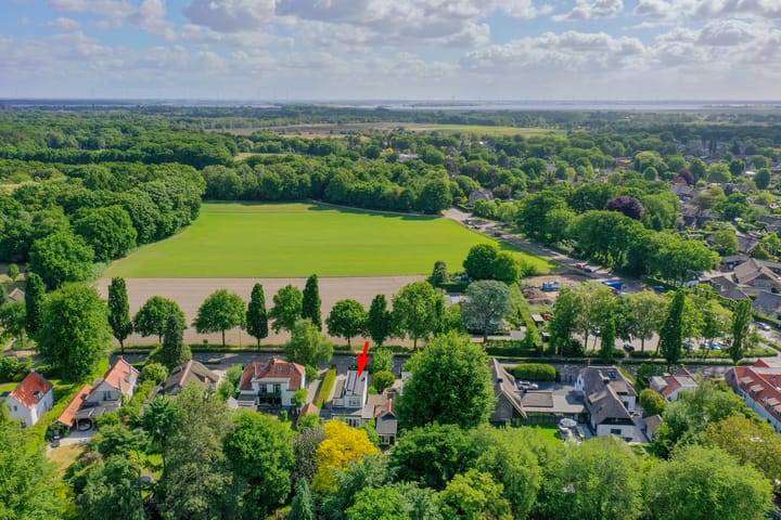 Huizerweg 29 in Blaricum foto